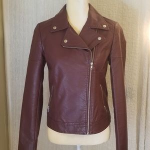 Super cute leather jacket
